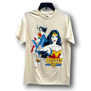 Wonder Woman Graphic T-Shirt - Size Medium - NWT